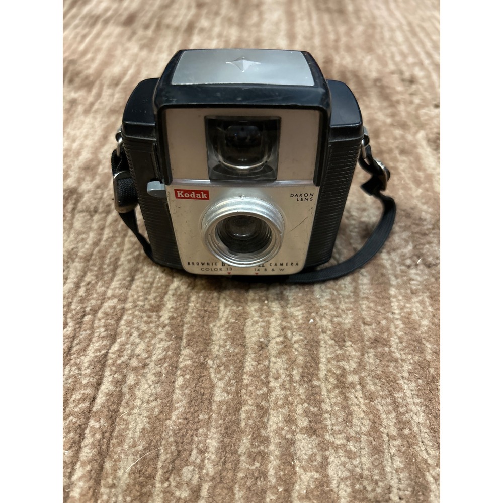 Kodak Brownie Bullet II Camera Dakon Lens Vintage‎ Film Photography Collectible